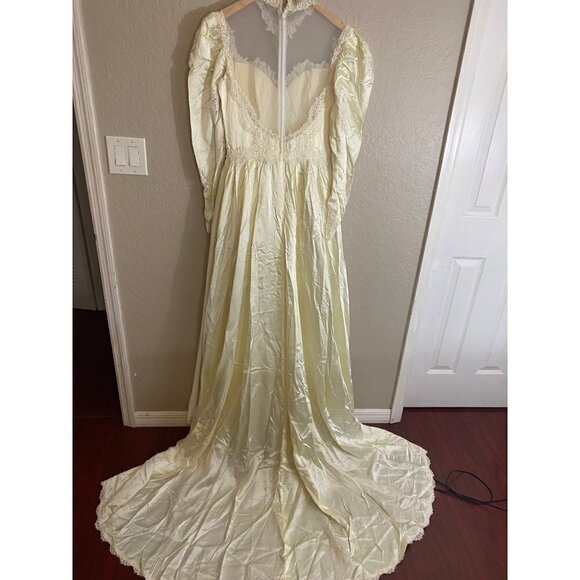 Unbranded Vintage Chapagne Embellished. Wedding Dress - Medium - Picture 6 of 17